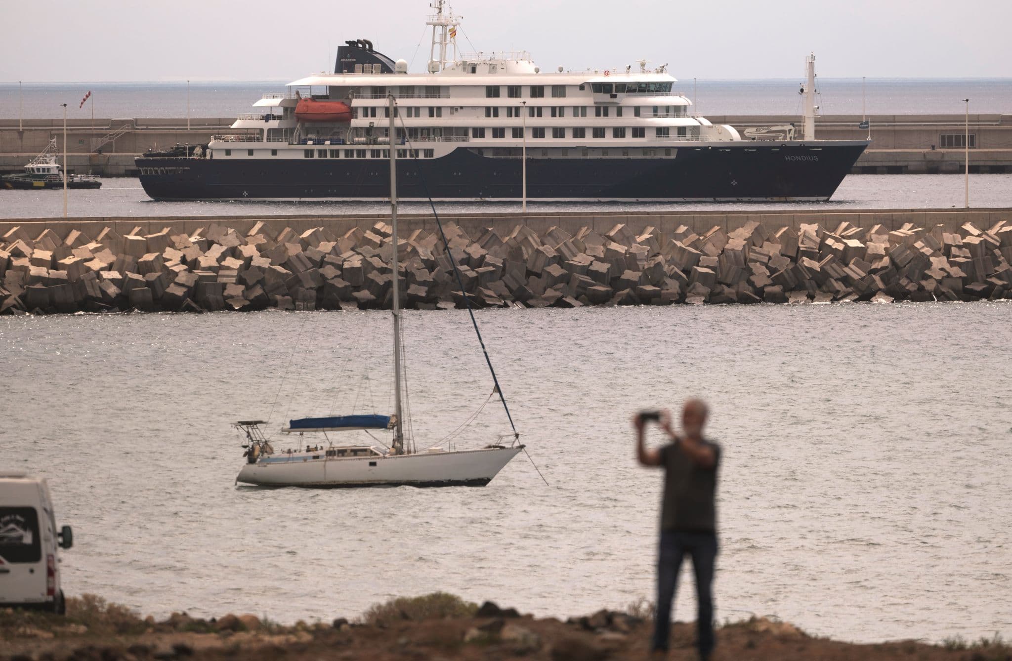 WHO Narrows Origin Of Cruise Ship Hantavirus To Andes; Quarantines Continue
